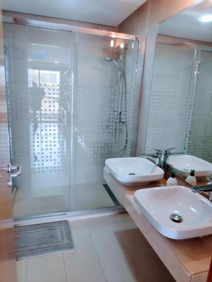 La Marina Luxury Apartment Fully Furnished Free Wifi, High Standard Residence, Amazing Prime Location Close To Restaurants, Transport, Beach And Bouregreg River Salé Exteriör bild